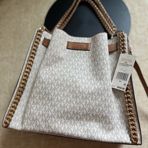 Michael Kors Mina Large Logo Hand Bag Vanilla NWT - Picture 3 of 8